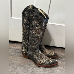 Circle G Swirl Snip Town Black/Brown Distressed Leather Embroidered Cowboy boot